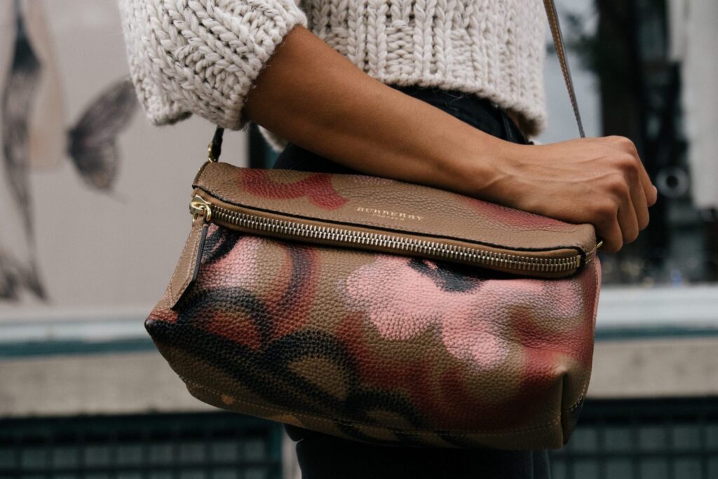 Burberry Shopping Bag