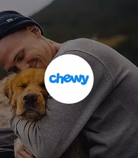logo panel chewy-min